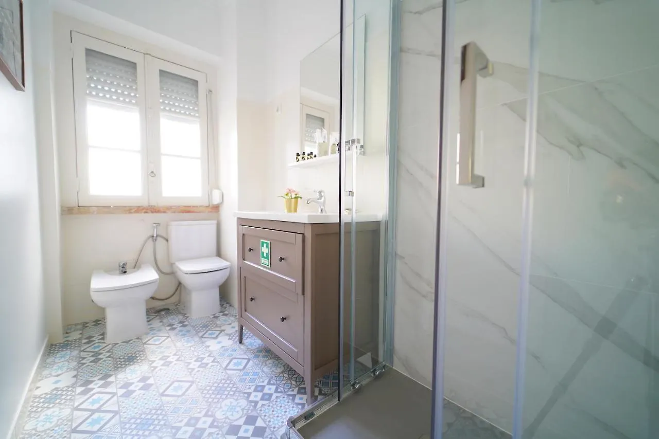 Avenidas Cozy Apartment Лиссабон